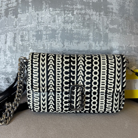Marc Jacobs Monochrome Leather mini Crossbody Bag - Picture 1 of 11